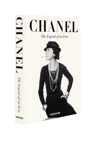 Chanel: Bir İkonun Efsanesi, Moda ve Tarih Kitabı