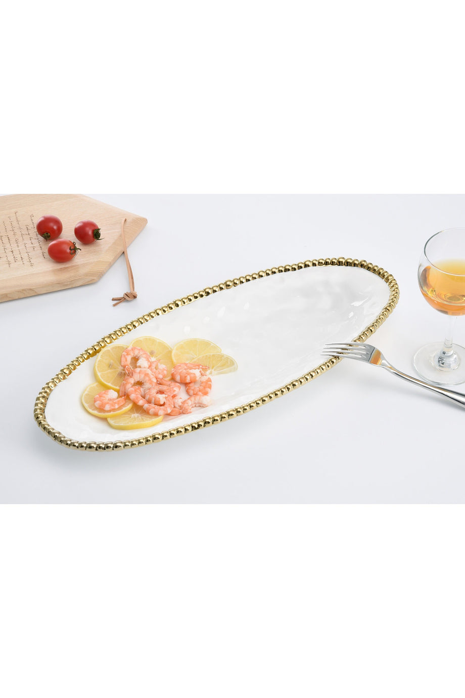 Oval Servis Tabağı, Şıklığı ve İşlevselliği Sofranızda Buluşturun