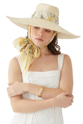 Çiçekli Uzun Kenarlı Hasır Şapka