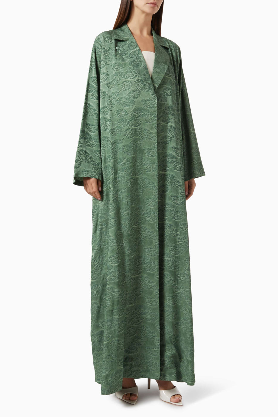 Şık Notched Yaka Abaya ile Konfor ve Zarafeti Bir Arada Yaşayın
