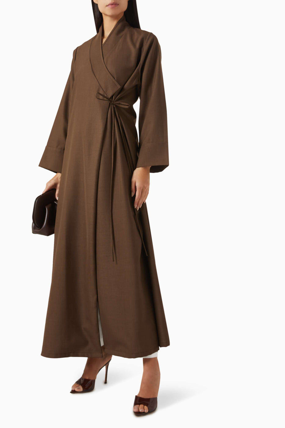 Konforlu ve Şık Wrap Abaya Kullanışlı Tasarımı ile Günlük ve Özel Günler için Ideal Seçim