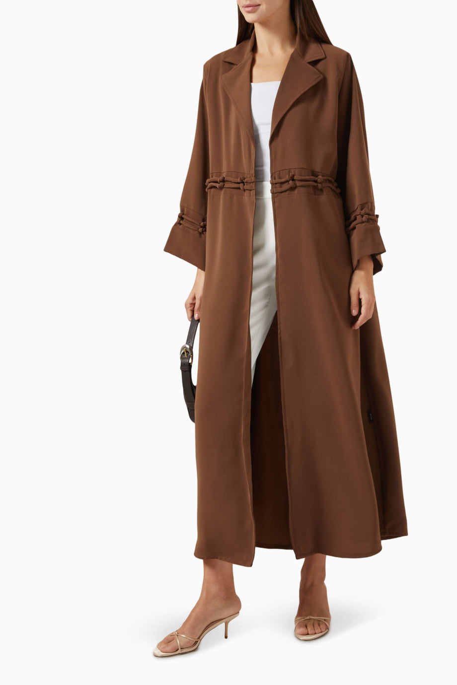 Rahat Yapısı ile Notch Yaka Abaya ve Sheila Kullanışlı ve Şık Seçenek