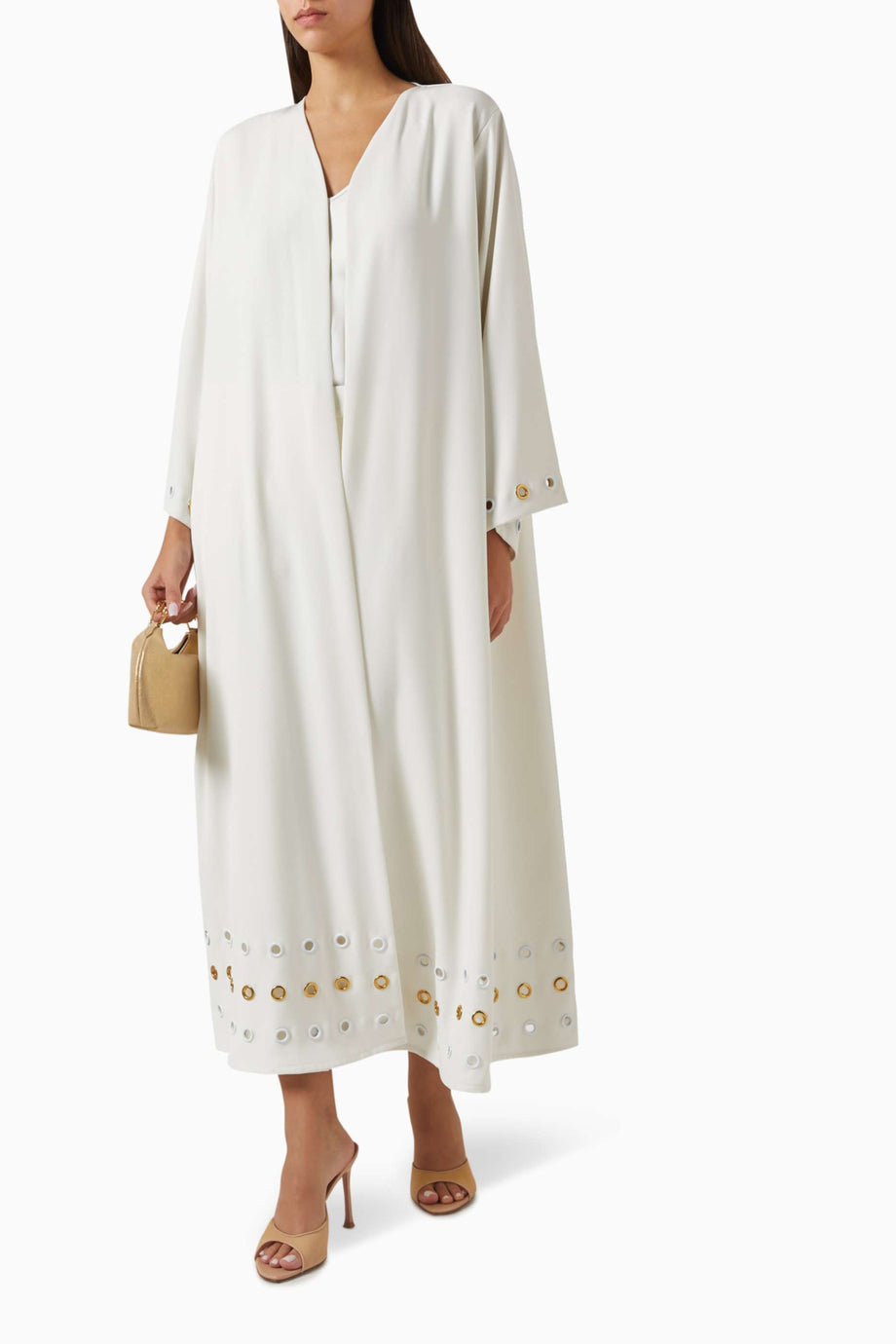 Şık Dikiş Detaylı Uzun Kollu Abaya Rahat Kesim ve Şila ile Modern Görünüm