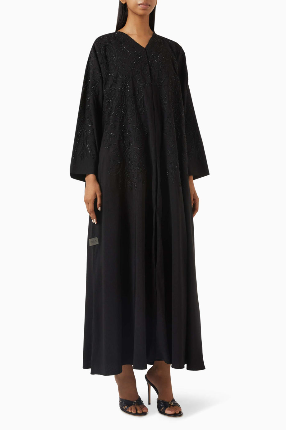 Şık Dantel Detaylı Abaya Rahat Kullanım İçin Özel Tasarım Uzun Kollu Şila ile Birlikte
