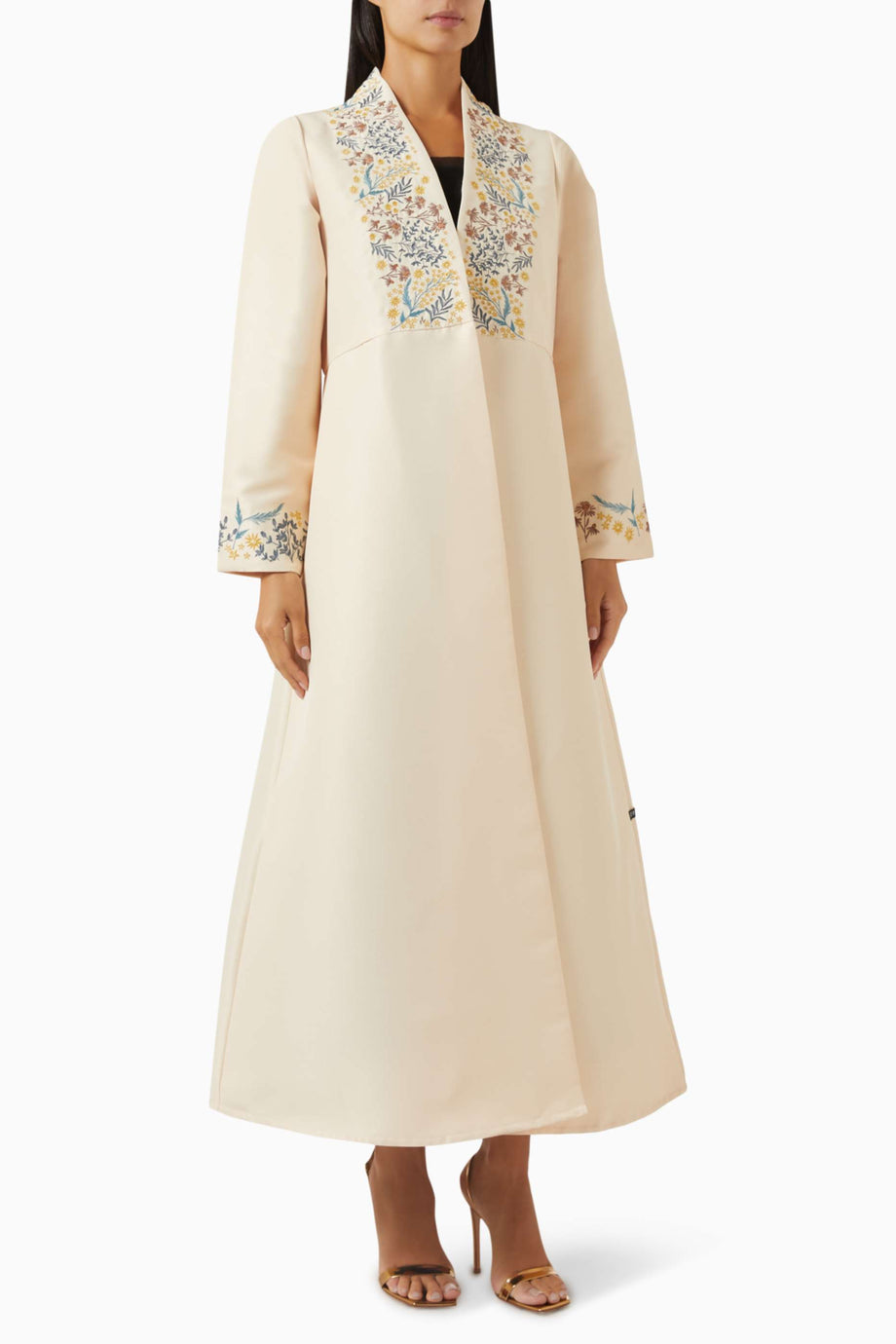 Şık Kolları Nakışlı A-Line Abaya ile Günlük Modest Tarzınızı Tamamlayın