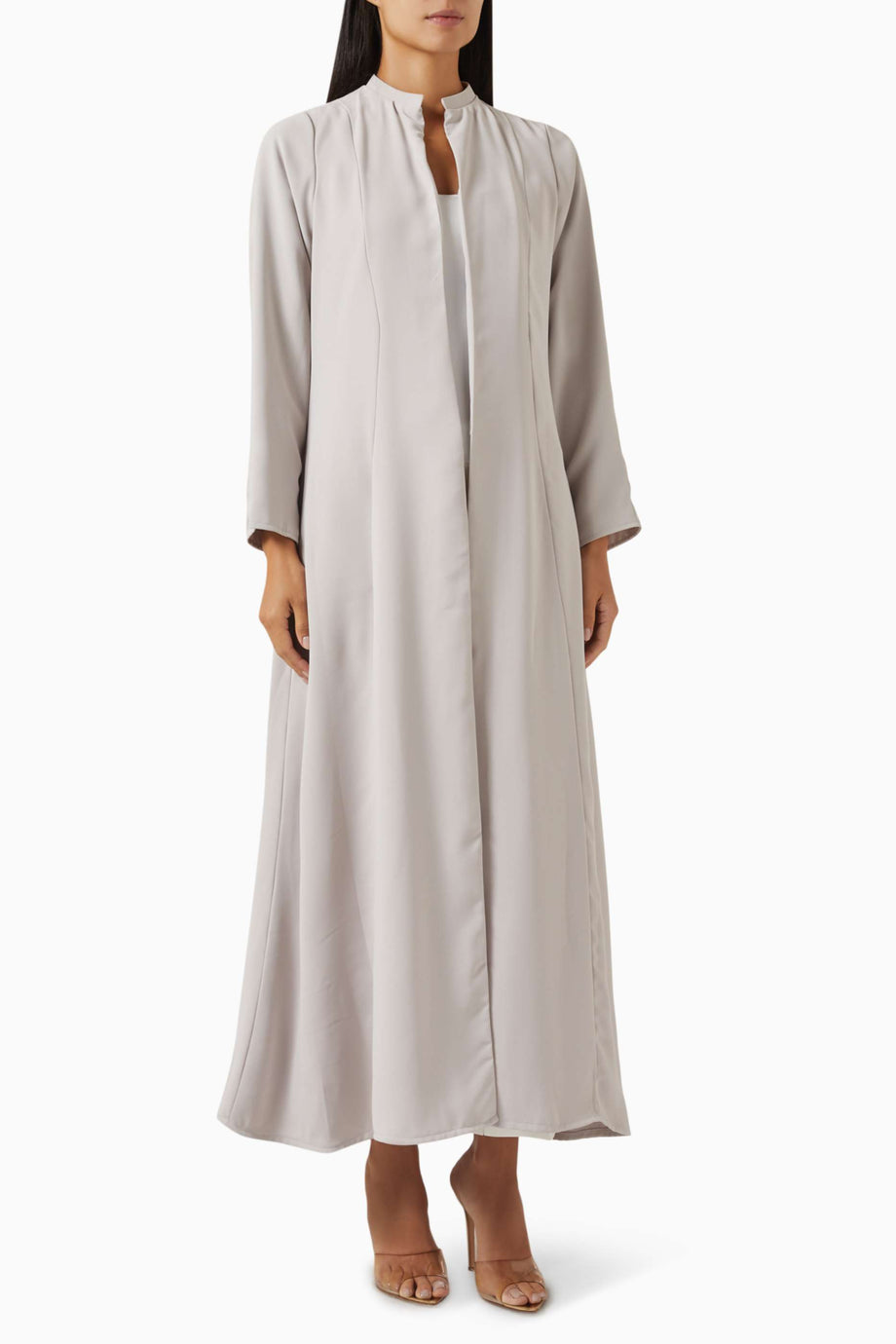 Şık Dikişli Abaya Sade Tasarım ve A-Line Silueti ile Günlük Şıklığınızı Tamamlayın