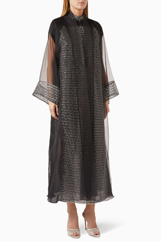 Sıcak Yaz Günleri İçin İnce Tül Abaya Seti ile Şık ve Rahat Giyinme Seçenekleri