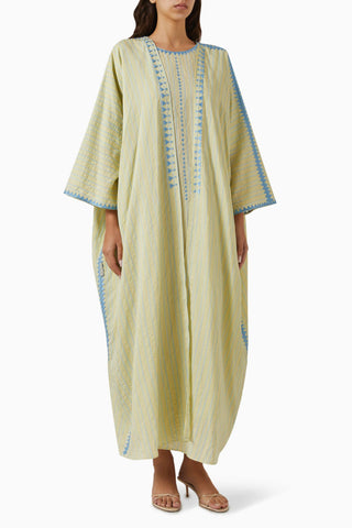 Şıklık ve Geleneksel İfadelerle Tasarlanmış Nakışlı Abaya Seti
