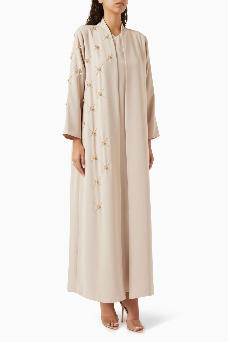 Krepe Kumaşlı Boncuk Detaylı Abaya Modern Kadınlar İçin Konforlu Şıklık