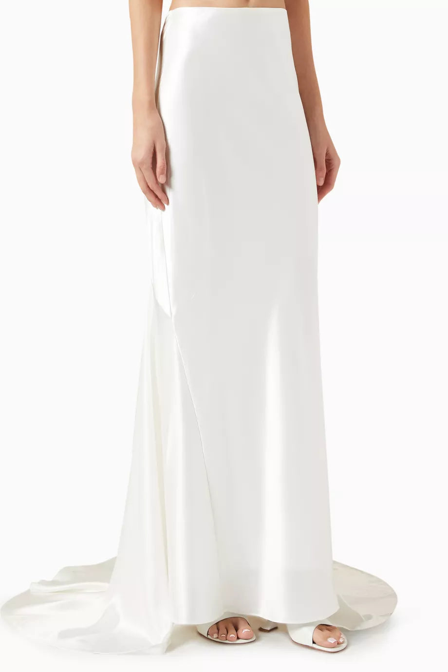 Beyaz Satin Maxi Etek Şık ve Etkinlik İçin Uygun