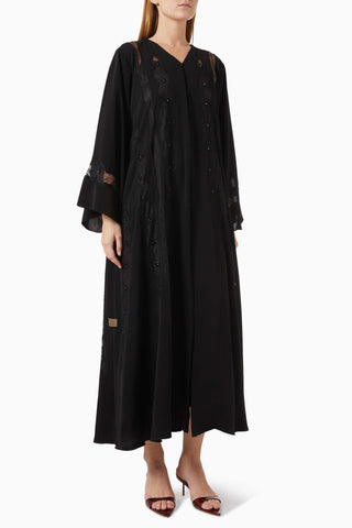 Dantel Nakışlı Abaya Şıklığı ile Günlük Kullanım için Uygun Rahat Tasarım