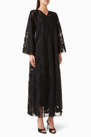 Şık Taş İşlemeli Abaya ile Rahat ve Şık Modest Moda Deneyimi