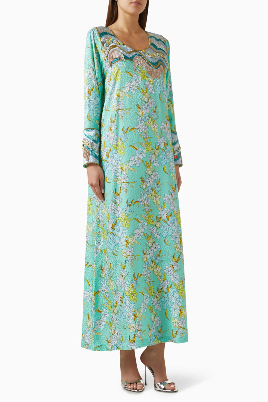 El yapımı işleme detaylarıyla şık ipek jacquard jalabiya modeli
