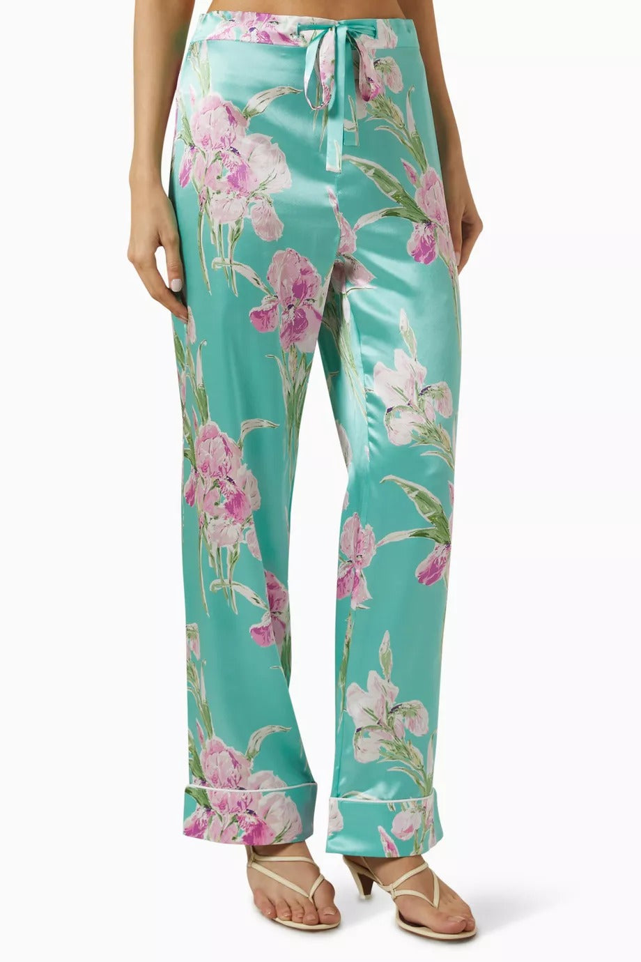 Lila Abalone Saten Pijama Seti Çiçek Desenli ve Lüks Tasarım