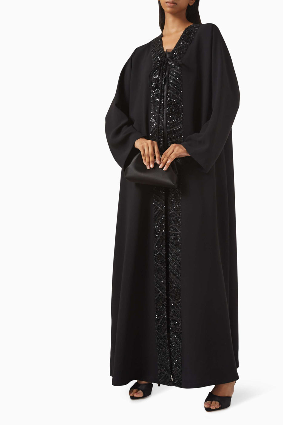 Şık Payetli Dantel Abaya ile Rahat ve Modern Şıklık Yakalayın