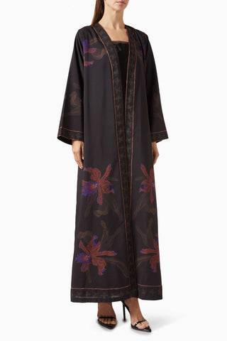 Lüks Tasarım ve Modern Dokunuşla Rahat Baskılı Abaya Modelleri
