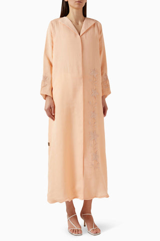 Şık Nakışlı Trençkot Abaya ile Zarif ve Rahat Stil Yaratın