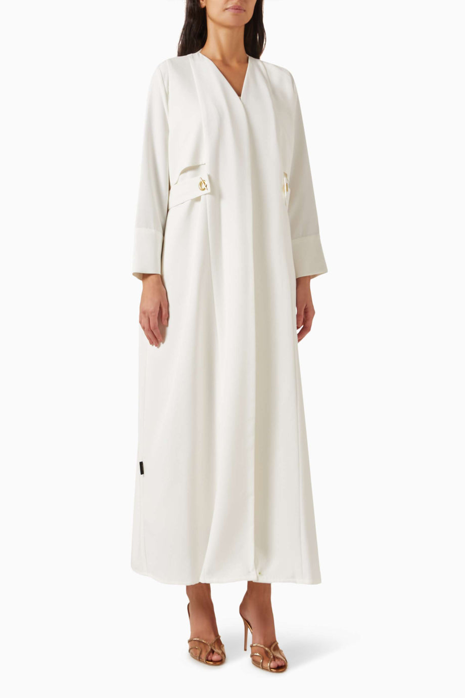Şık Trench Coat Tarzı Abiye ile Günlük ve Gece Kombinleri için Modern Kullanım