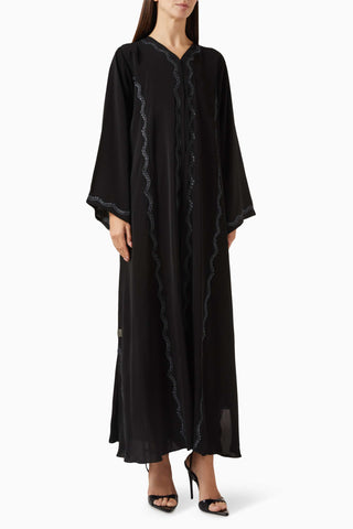 İşlemeli Abaya Zarif Modest Giyimde Estetik Detaylar ile Şıklığı Yakalayın
