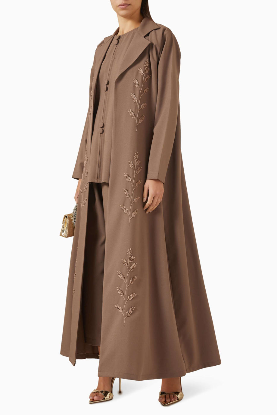 Şık Fern İşlemeli Abaya Takımı Modern Tesettür Modası için İdeal Seçim