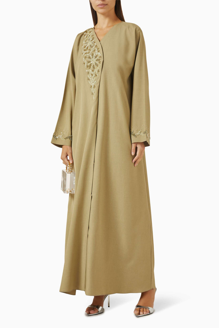 Pul İşlemeli Abiye Elbise Şık Detaylar ile Zarif ve Modern Görünüm Sunar