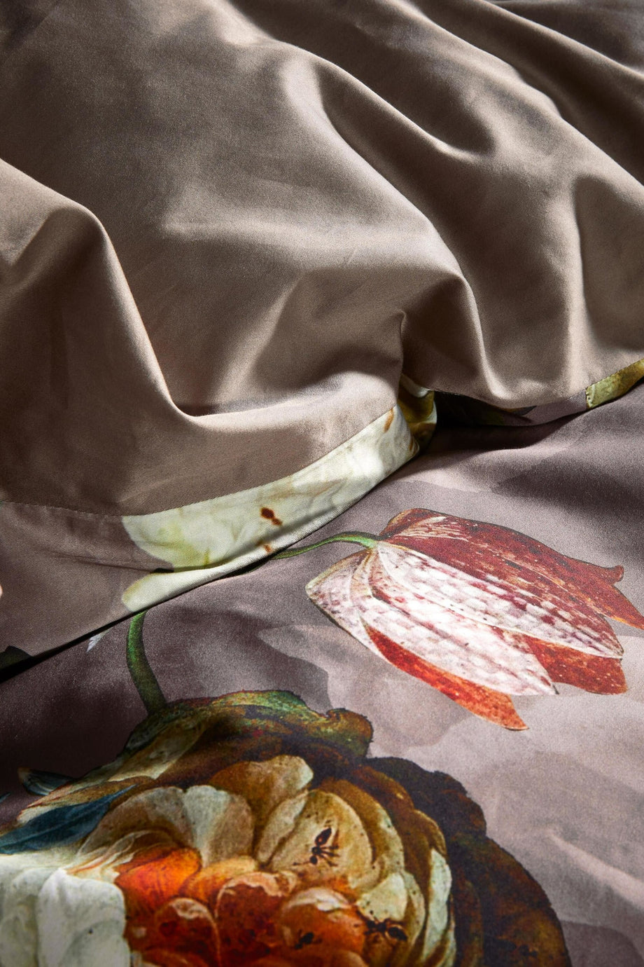 FLEUR Yatak Çarşafı, Çiçek Desenli, 215 TC Pamuk Saten, OEKO-TEX® Sertifikalı