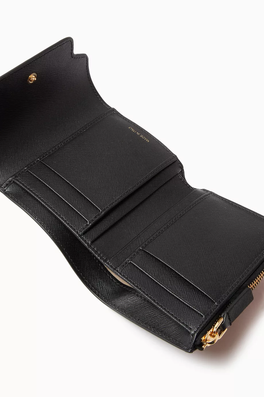 Saffiano Deri Kapaklı Cüzdan, Minimalist, Düzenli & Lüks Tasarım