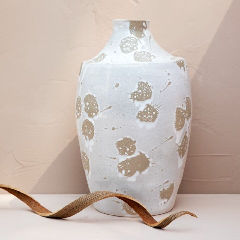 Edmer Benekli Büyük Beyaz Vazo