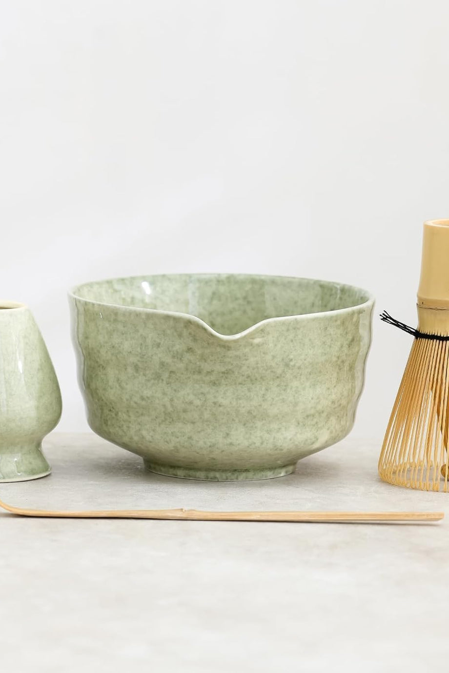 Japon Matcha Çay Seti 4 Parça, Seramik Çay Kasesi, Bambu Çırpıcı, Kepçe, Çırpıcı Standı, 500ml