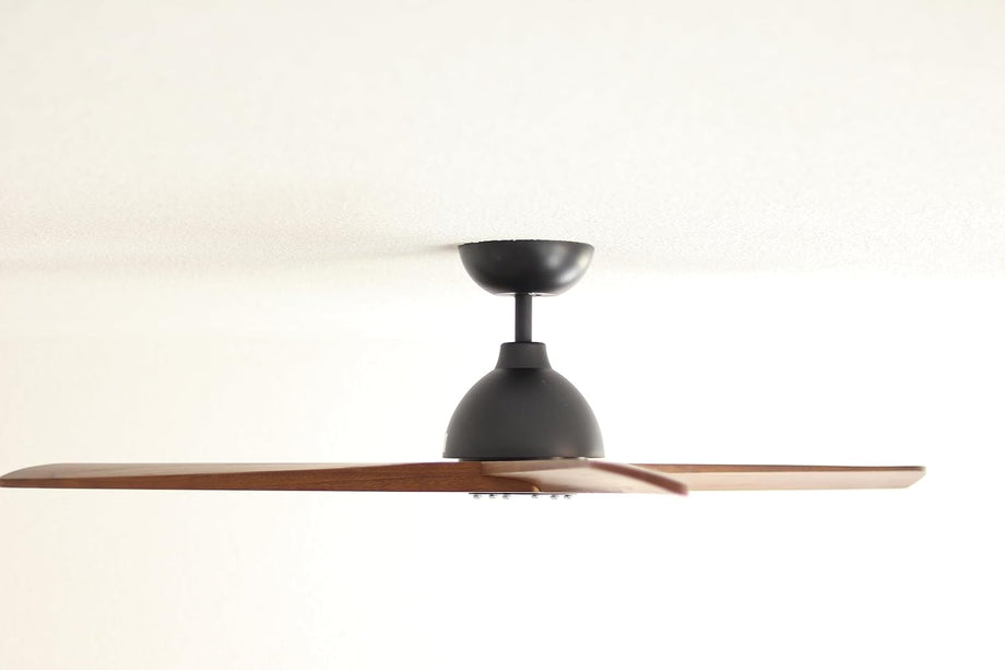 Lypsi Tavan Vantilatörü 142 cm, DC Motor, Uzaktan Kumandalı, Siyah/Ahşap