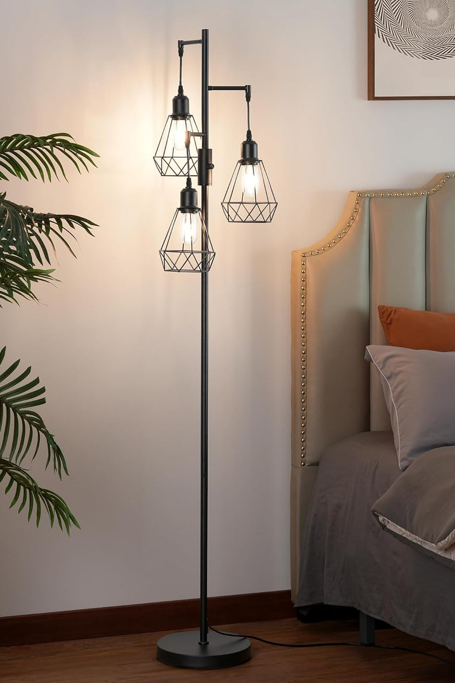 3 Başlıklı Dimlenebilir Retro Ayaklı Lamba E27 LED, Kafes Şapkalı, 166 cm