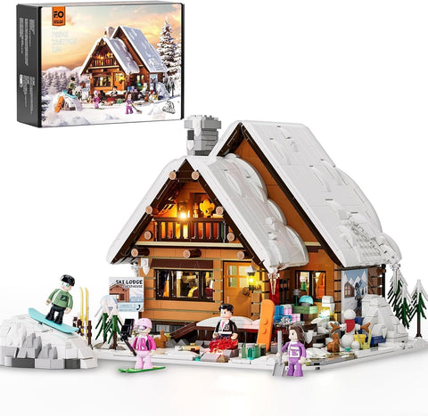 Christmas Ski House Işıklı Yapı Blokları Seti, 2187 Parça, Kar Evinde Kayak ve Noel Partisi Sahnesi