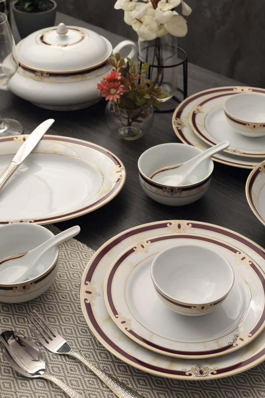 Seattle Koleksiyonu 21 Parça Yemek Takımı, Gerçek Altın Kaplama