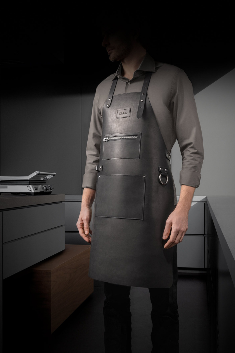 Deri Önlük HP 533, Gerçek Deri, Dayanıklı & Kolay Temizlenebilir