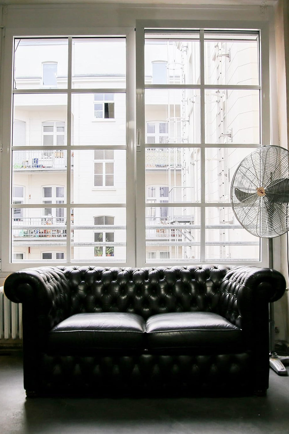 Minimal LED Ayaklı Lamba, Kısılabilir Köşe Lambası, Sıcak Işıklı