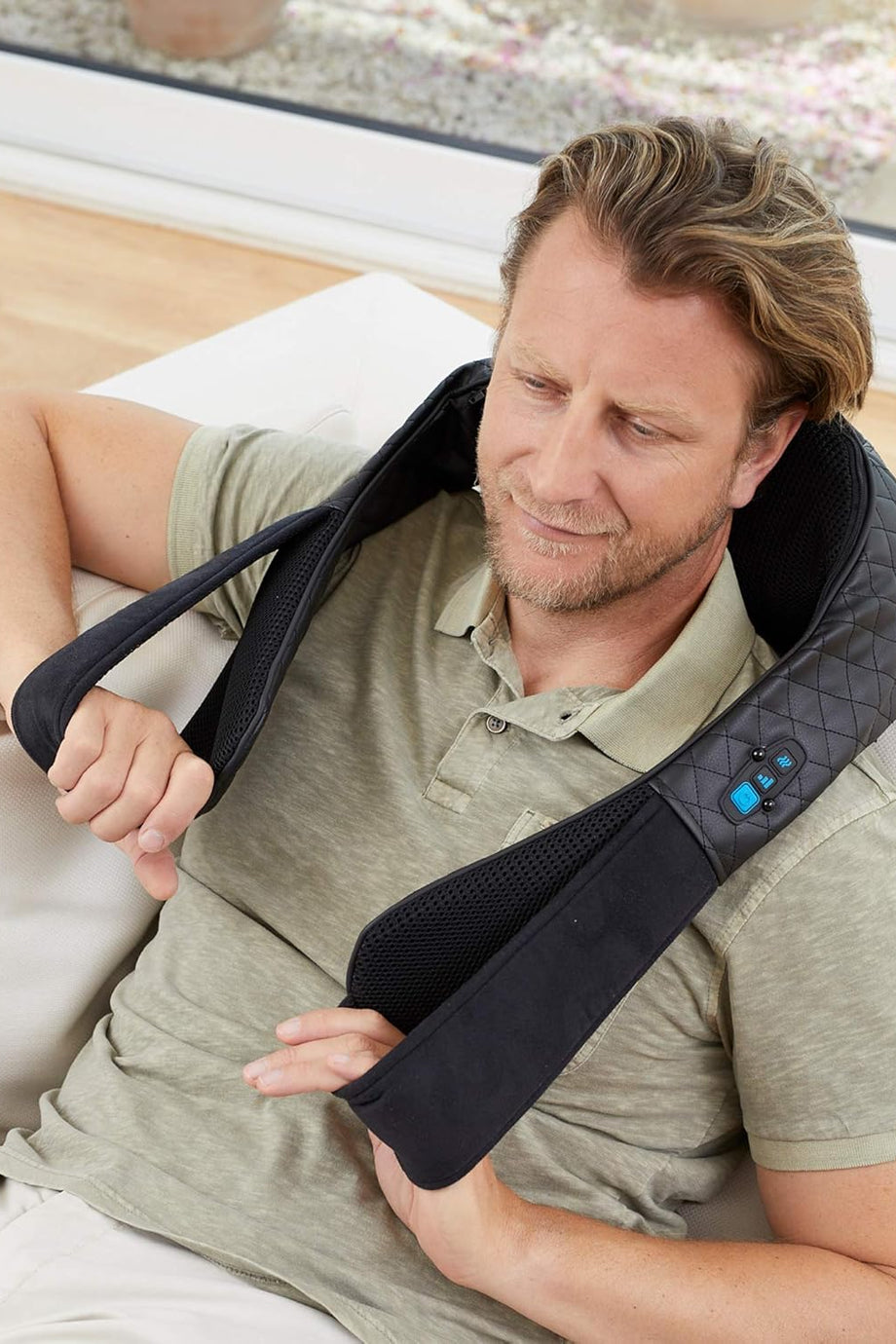 850 Jel Boyun Masaj Aleti,Isıtma Fonksiyonu, Shiatsu Masajı, 4 Masaj Başlığı ve 3 Hız Seviyesi