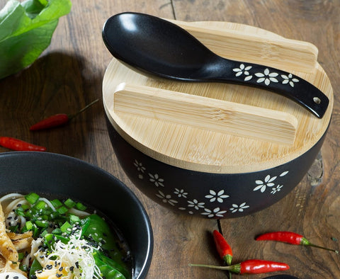 20 Parça Ramen Kase Seti,4 Kişilik, 600 ml Seramik Kase, Bambu Kapak, Kaşık ve Çubuklar