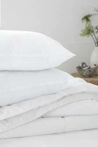 Ultimate Hypoallergenic Kuş Tüyü Hissi Veren Yastık