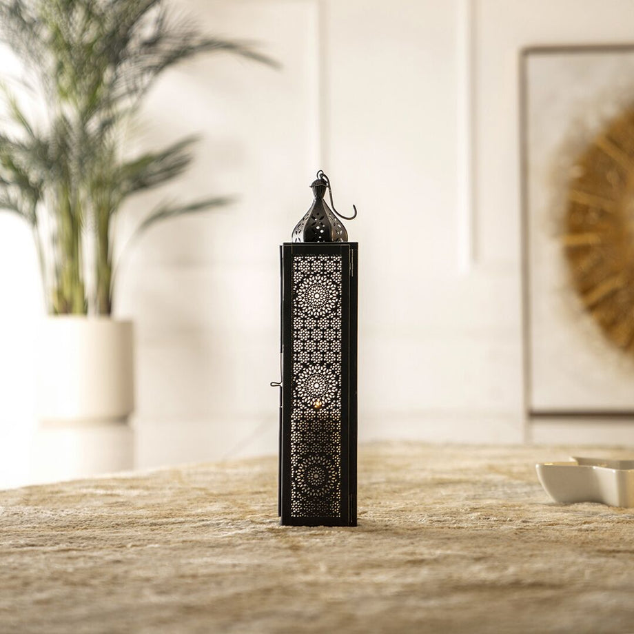 Chloe Siyah Metal Kesim İşlemeli Fener 39 cm, Modern Tasarım