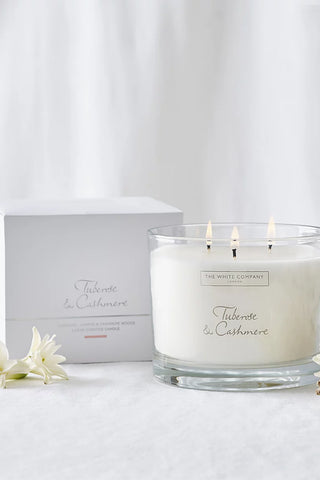 Tuberose & Cashmere Çiçeksi Kokulu Büyük Mum 770 g