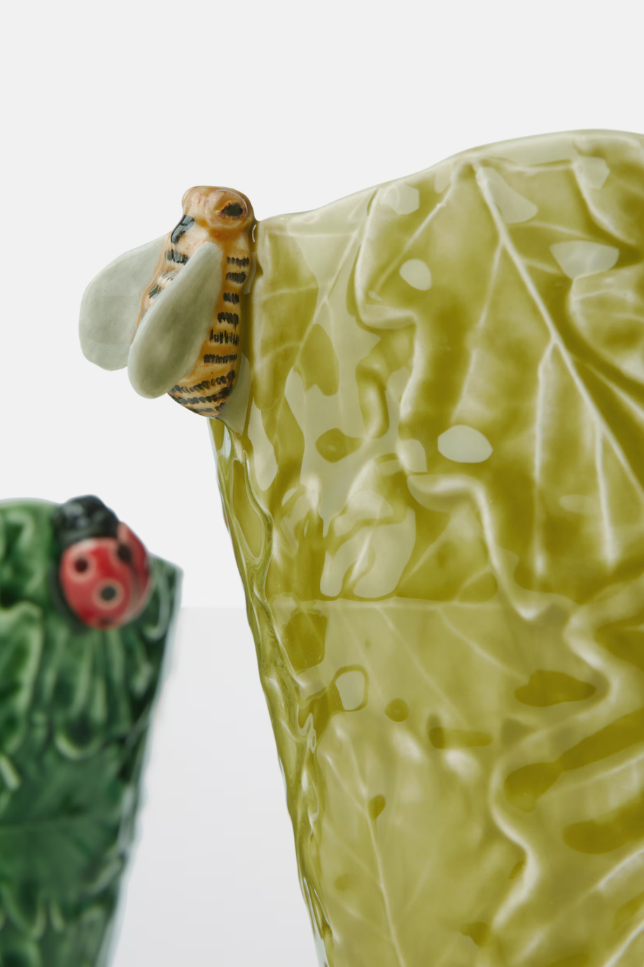 Jardim De Insetos 3’lü Seramik, El İşçiliği Fincan ve Tepsi Seti