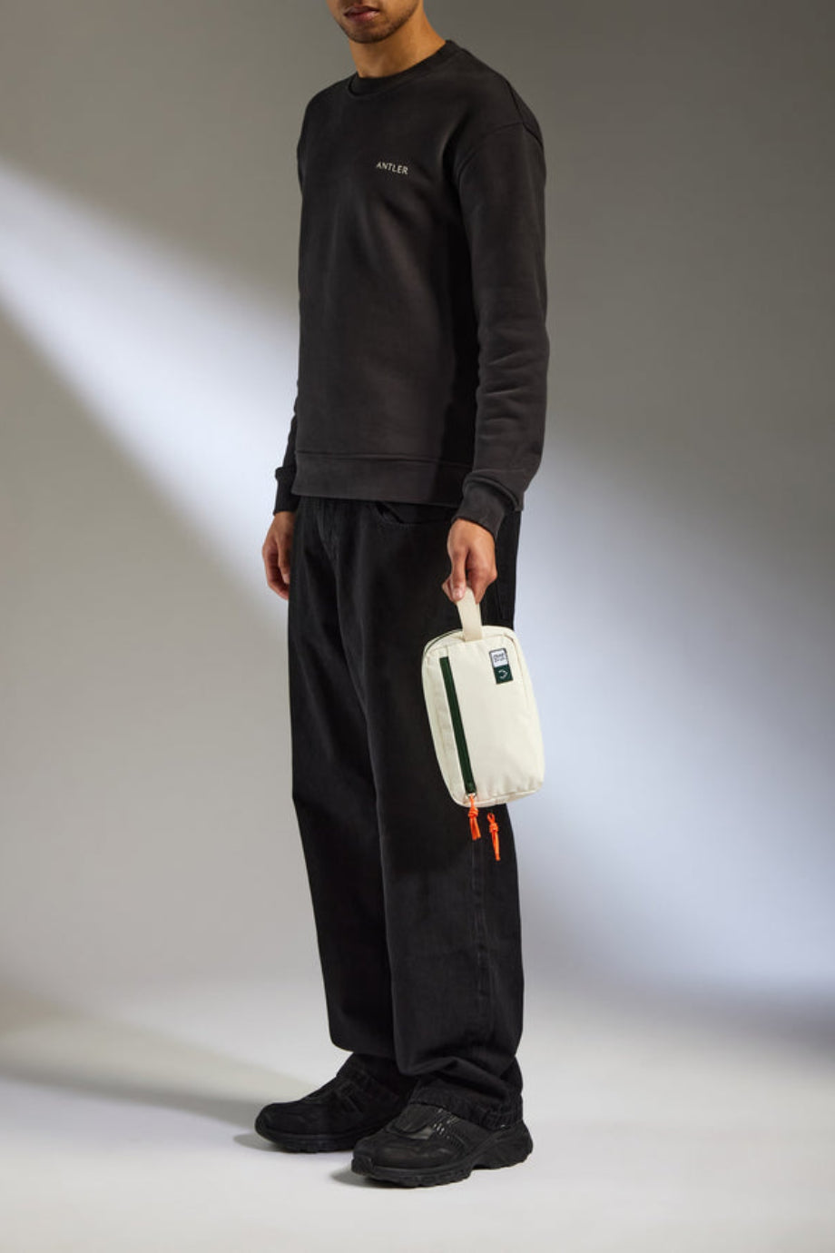 Essential Unisex Seyahat Bakım ve Makyaj Çantası 1,8 L