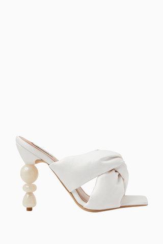 Camelia 100, İnci Detaylı Lüks Saten Mule
