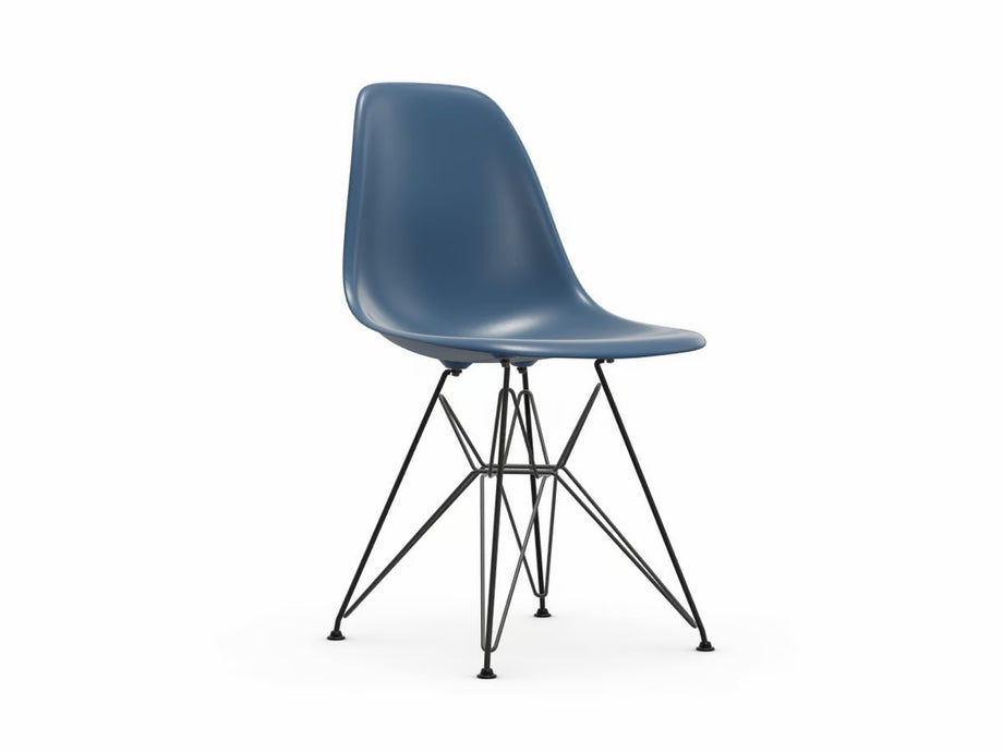 Eames DSR RE Sandalye Geri Dönüşümlü Malzeme, İkonik Tasarım, Dış Mekâna Uygun
