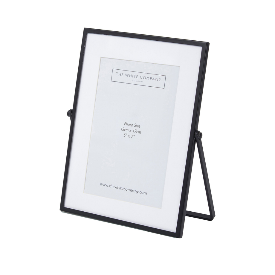 İnce Siyah Şövale Çerçevesi, 4x6 İnç Fotoğraflar İçin Şık Tasarım