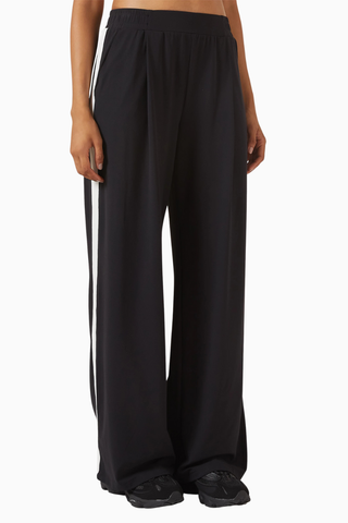 Luca Airweight Striped Pants, Şık ve Rahat Siyah-Beyaz Günlük Eşofman Altı