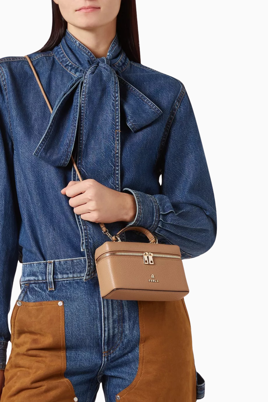 Mini Camelia Kahverengi Deri Vanity Bag, Şık ve Çok Yönlü Kullanım