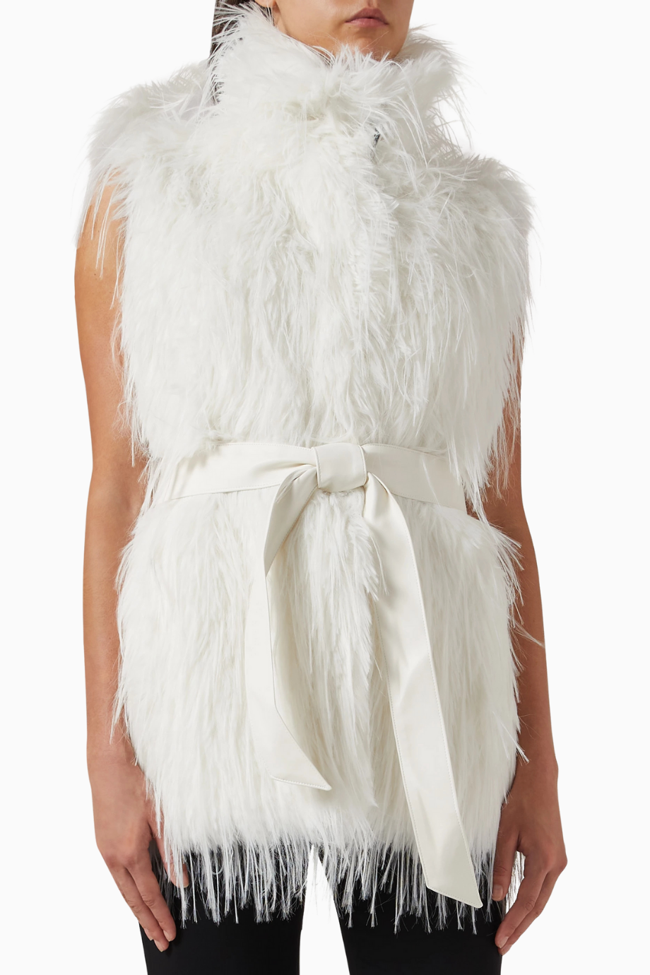 Neva Faux Fur Vest, Lüks Beyaz Kürk Görünümlü Yelek, Kurdele Detaylı