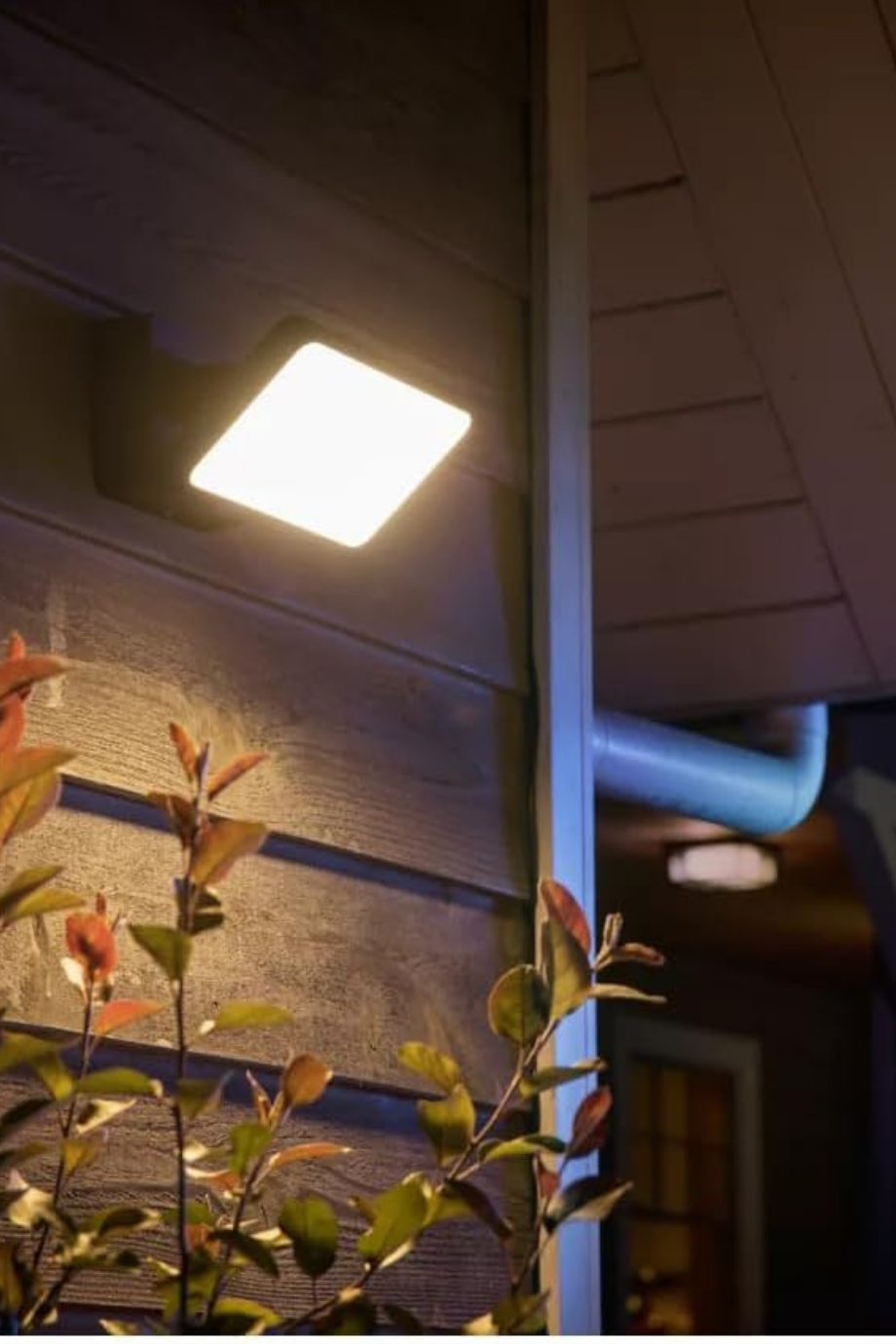 Hue Akıllı Dış Mekan Hareket Sensörü 15W Floodlight Set