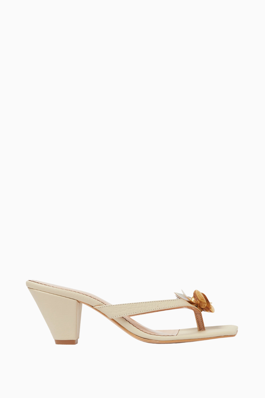 Fleur 55, Çiçek Detaylı Deri Thong Mule Sandalet, Zarif Off-White